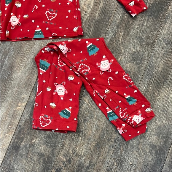 H&M Red and Green Pajama Set - Picture 6 of 9